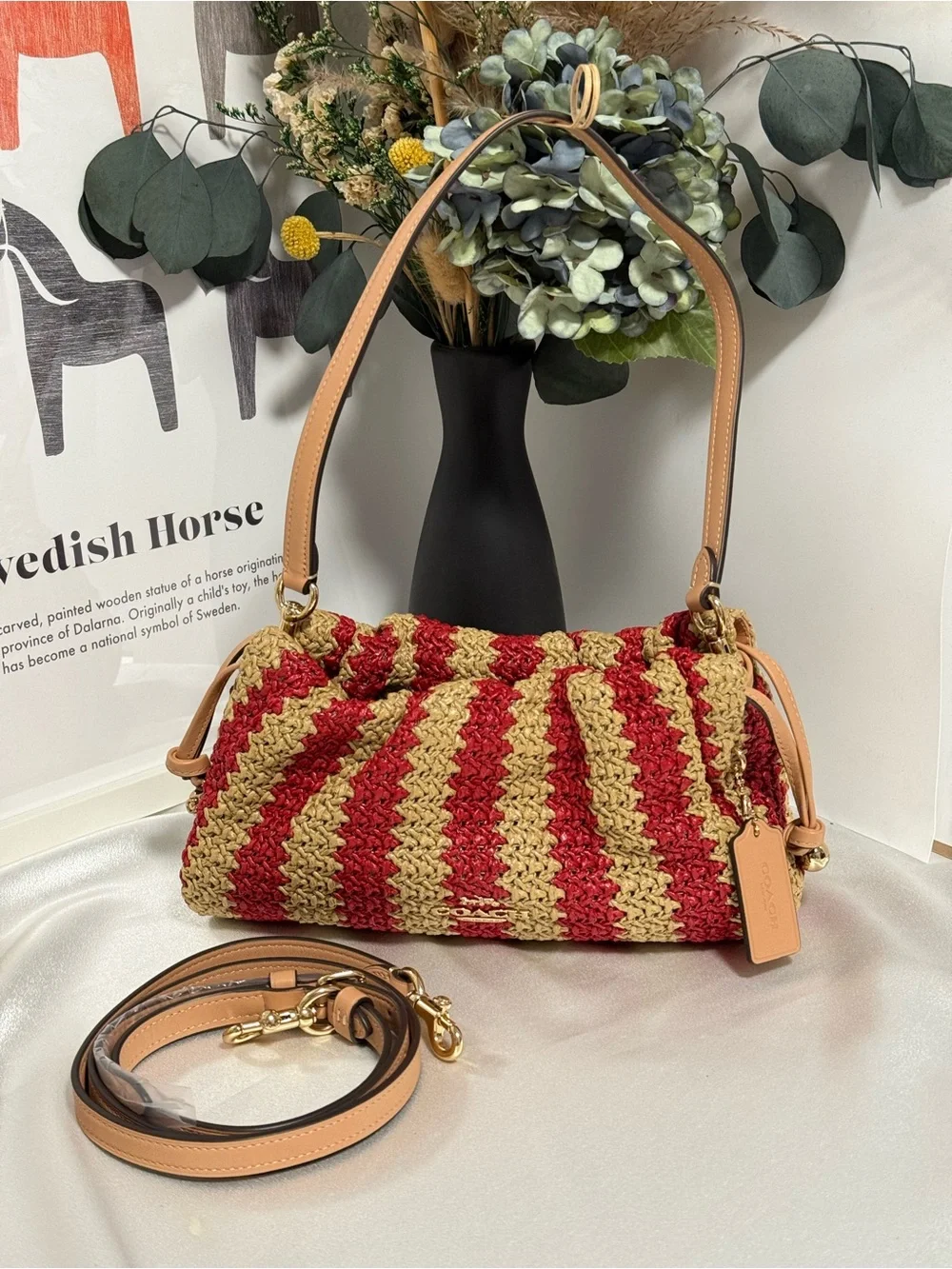 coach  Faye Shoulder Bag Gold/Red/Tan
